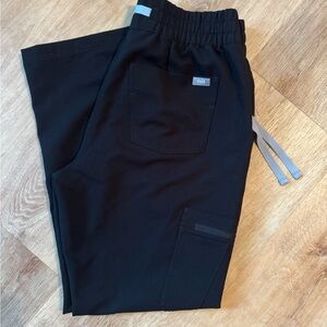 Figs Dowa scrub pants